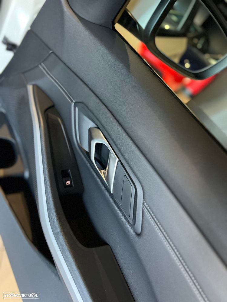 BMW 320 e Auto - 42