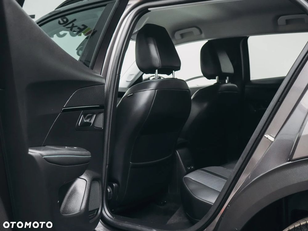 Peugeot 2008 1.5 BlueHDi Allure S&S EAT8 - 16