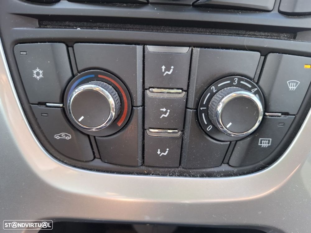 Opel Astra 1.6 CDTI Innovation S/S - 29