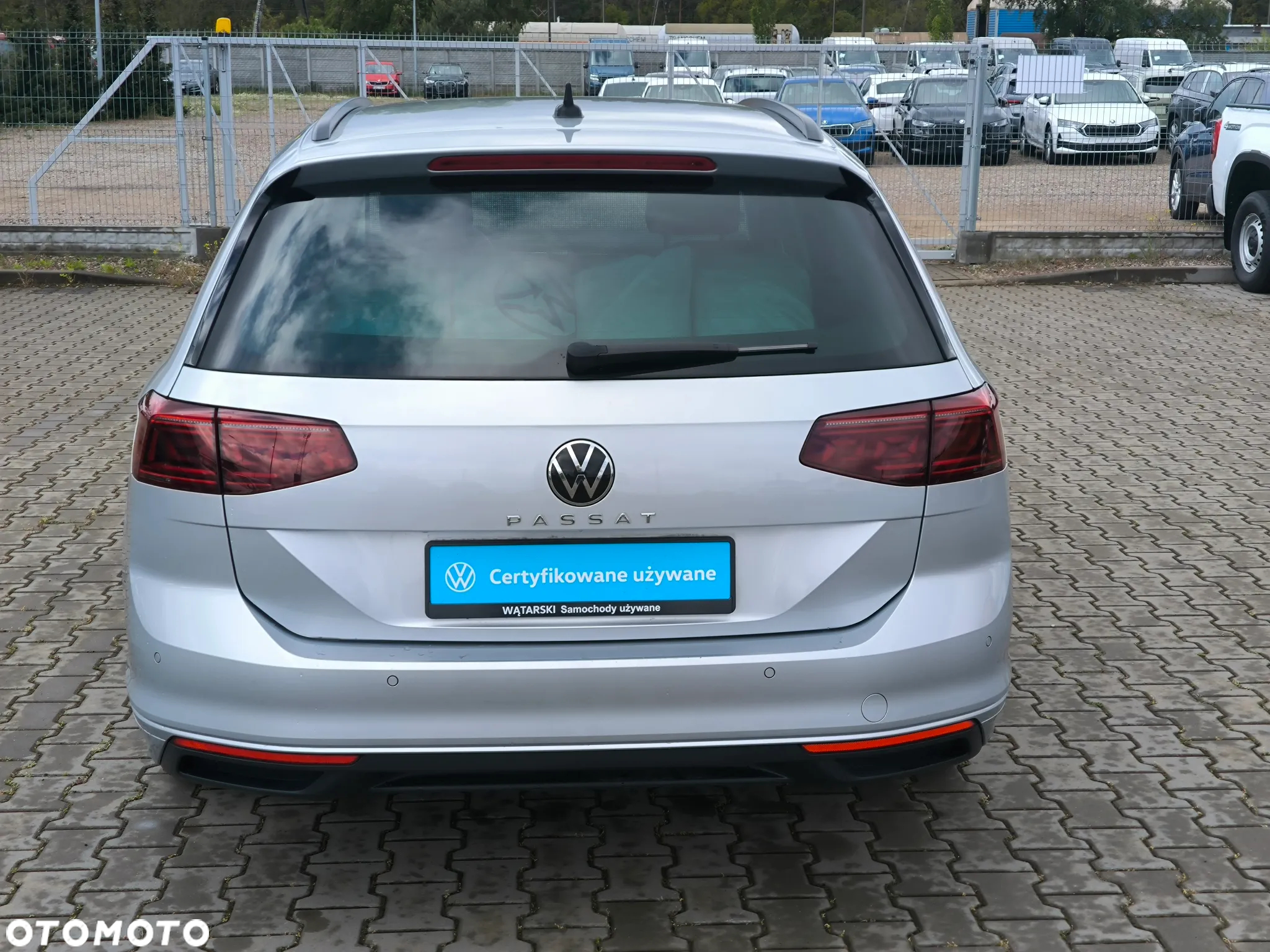 Volkswagen Passat 2.0 TDI Business DSG - 7