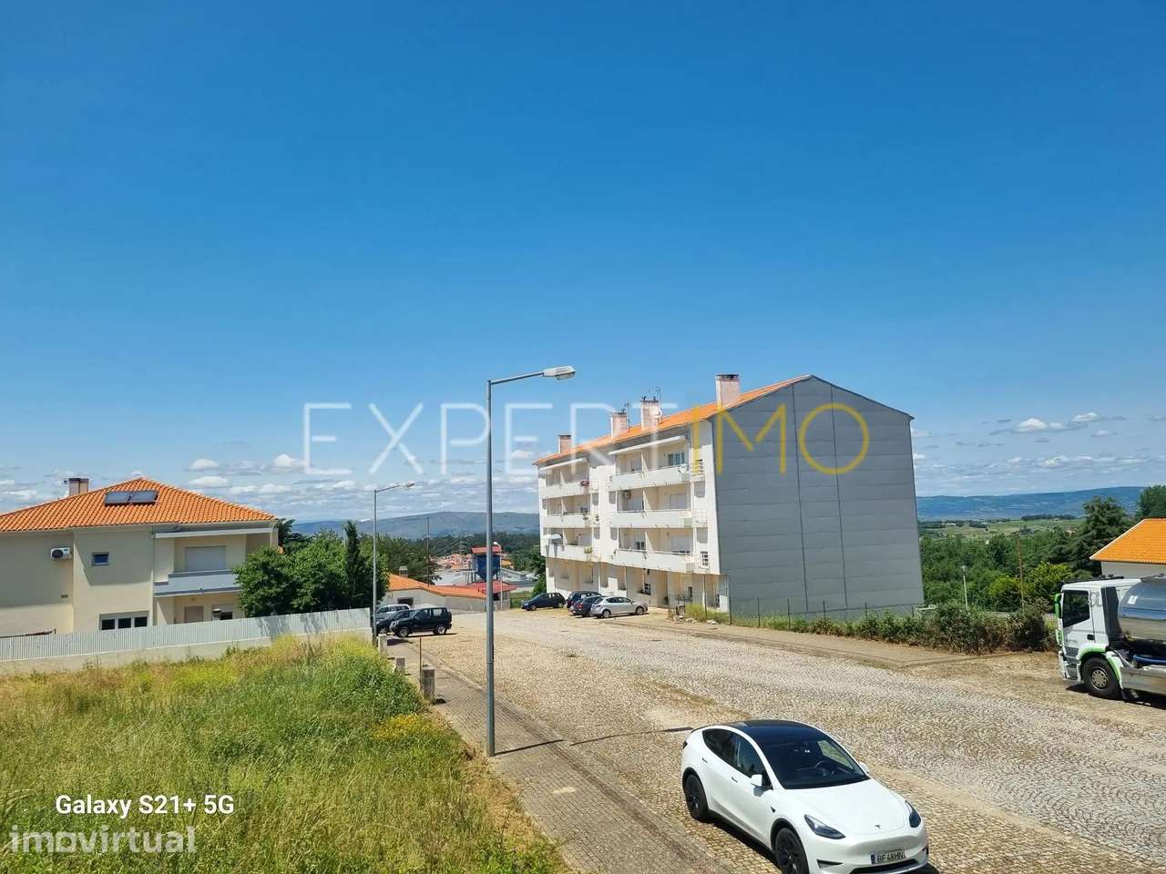 Dois Lotes urbanos para 24 (8+16) apartamentos, em zona premium de... - Grande imagem: 2/22