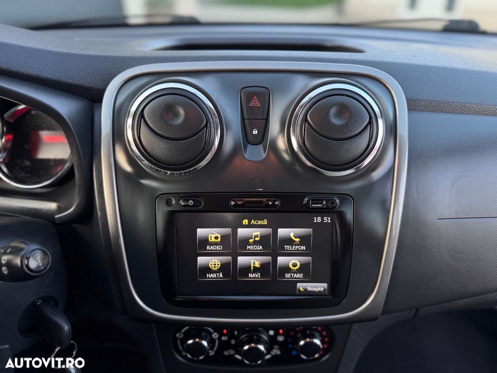 Dacia Logan TCe 90 Prestige - 28