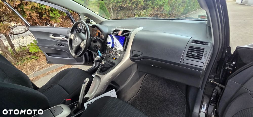 Toyota Auris 1.6 VVT-i Executive - 34