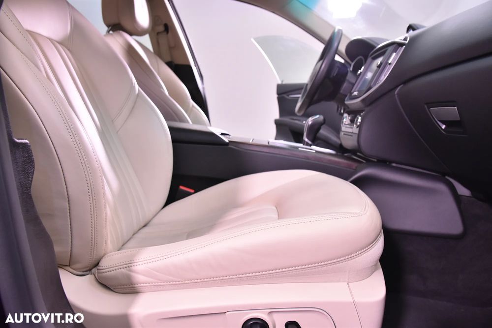 Maserati Ghibli - 10