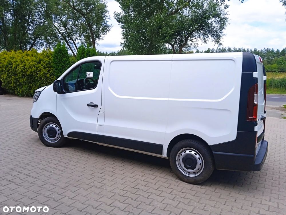 Renault Trafic - 10