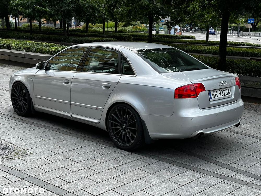 Audi A4 Limousine 2.0T FSI Quattro - 4