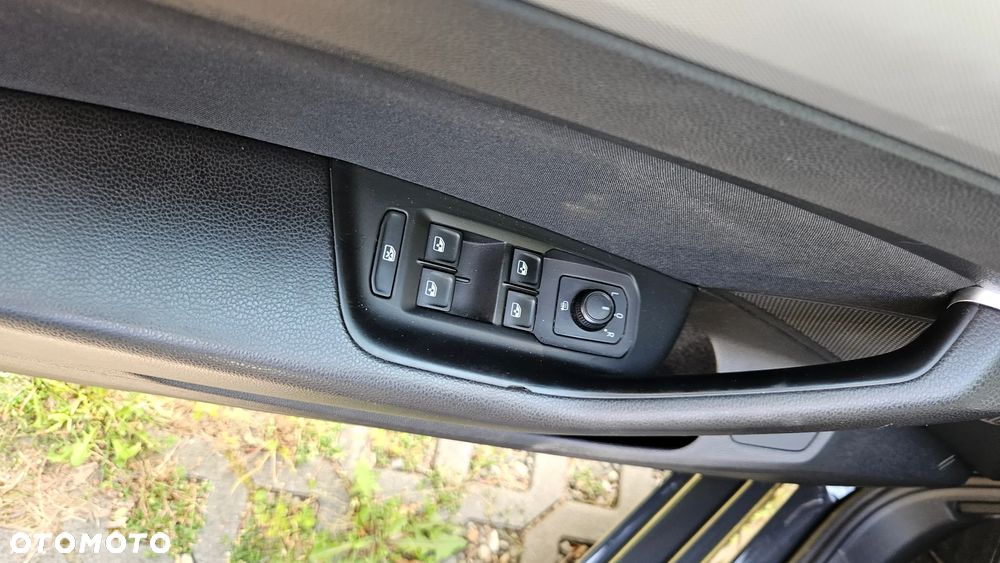 Volkswagen Passat Variant 2.0 TDI BMT Comfortline DSG - 14