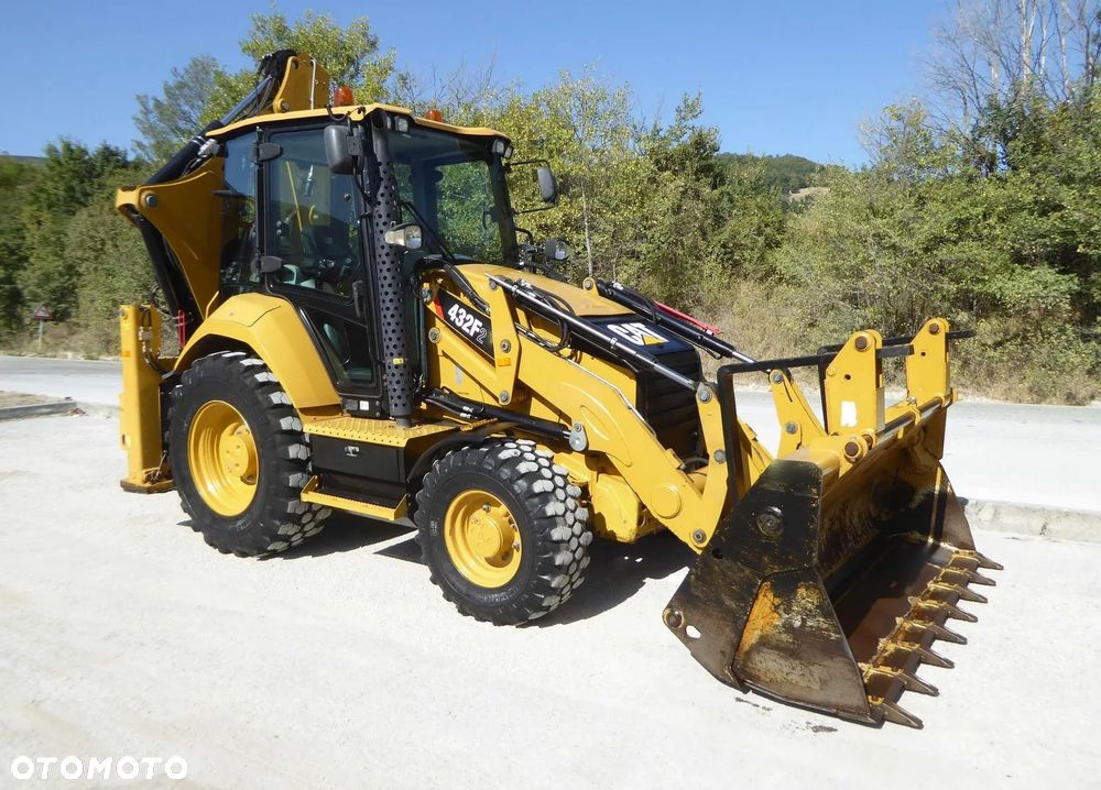 Caterpillar 432 F2 4-cylindrowy - 7