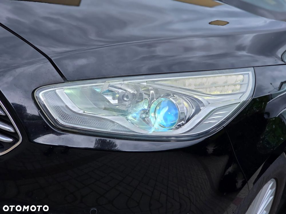 Ford Galaxy 1.5 EcoBoost Titanium - 38