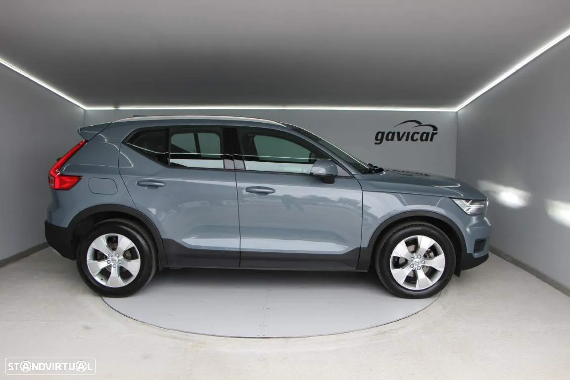 Volvo XC 40 2.0 D3 Momentum Plus - 5