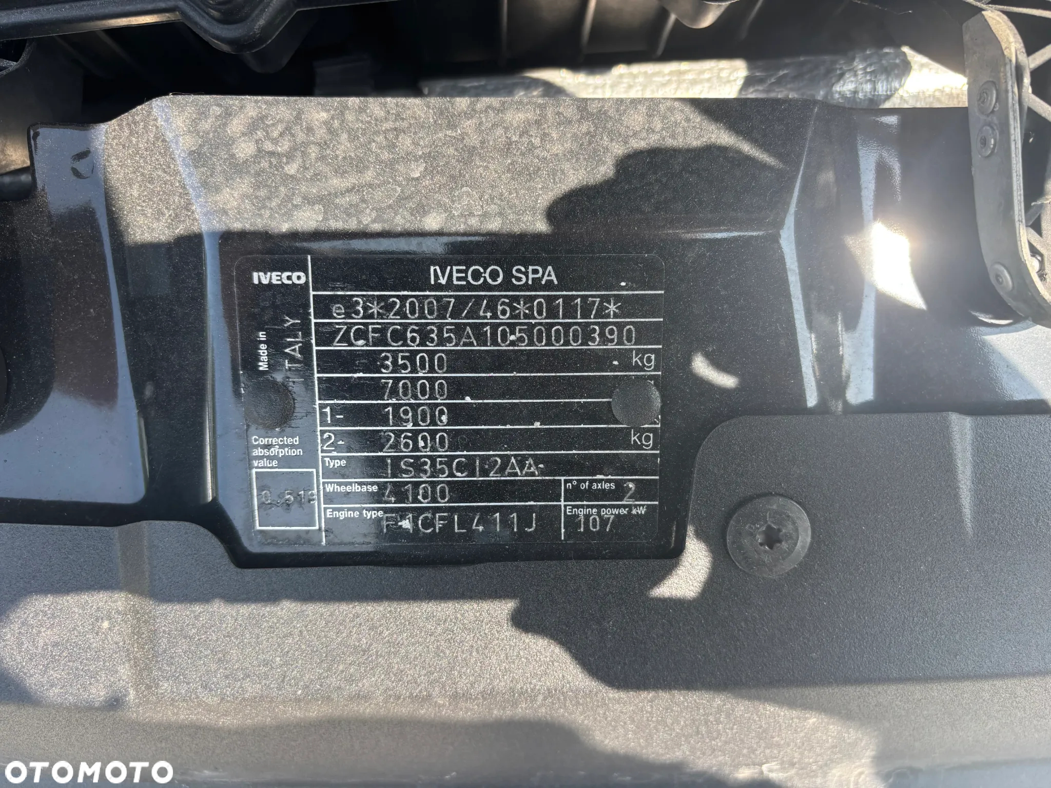 Iveco 35C15,,35C17,,35C18,,50C15,,50C17,,50C18 - 12
