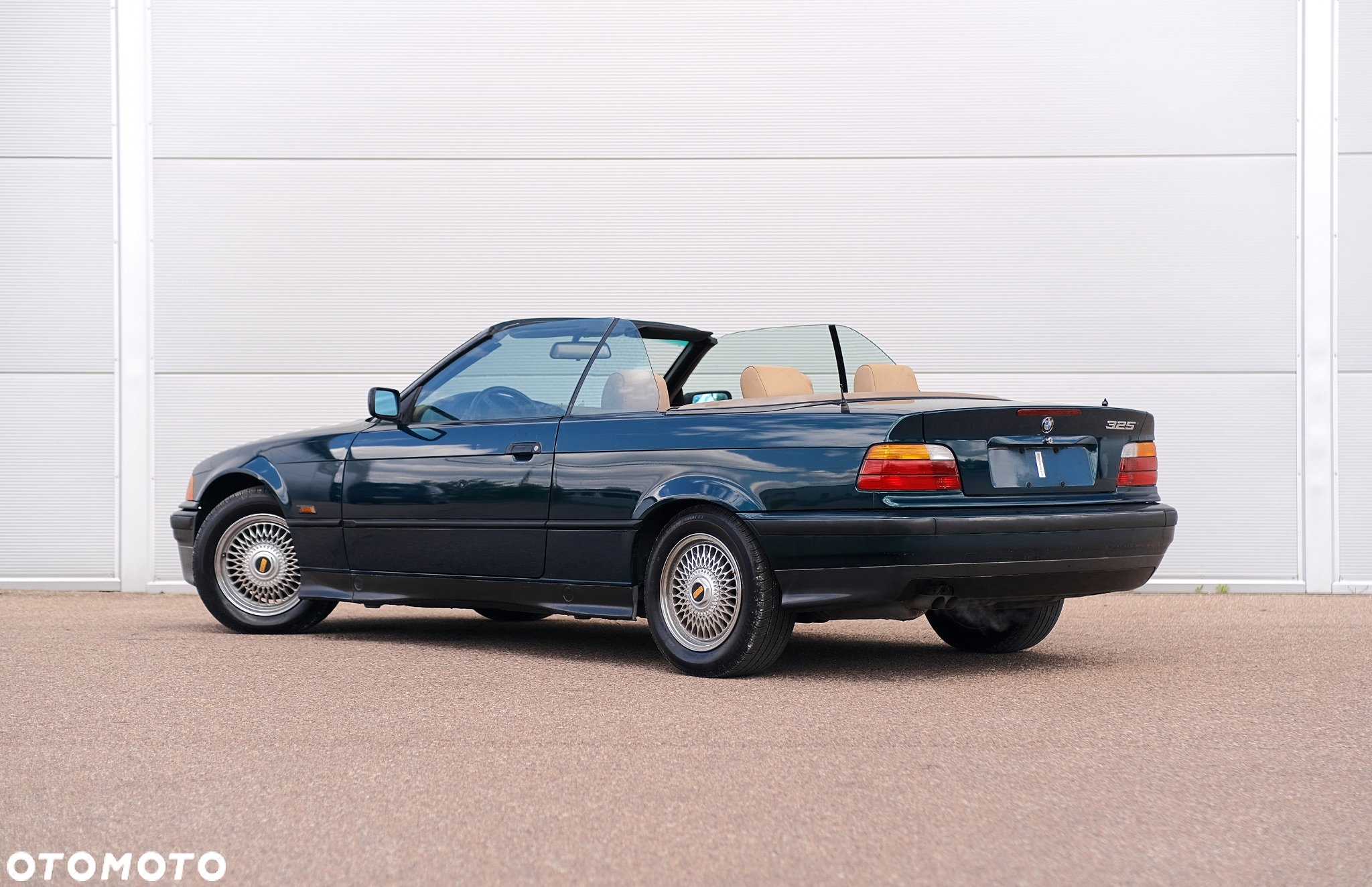 BMW Seria 3 325i - 7