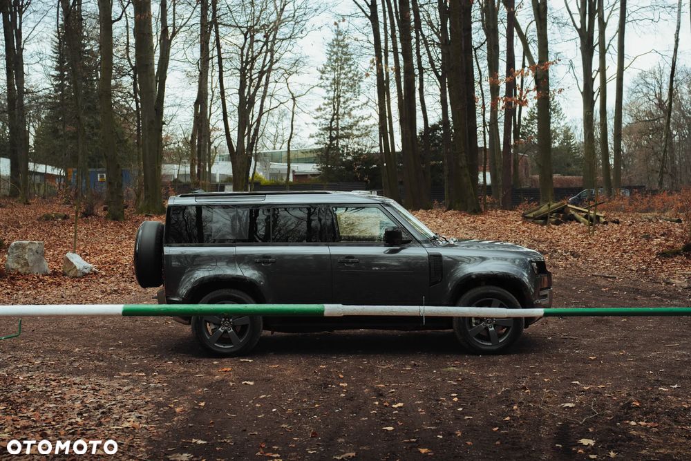 Land Rover Defender 3.0 D250 mHEV X-Dynamic HSE - 5
