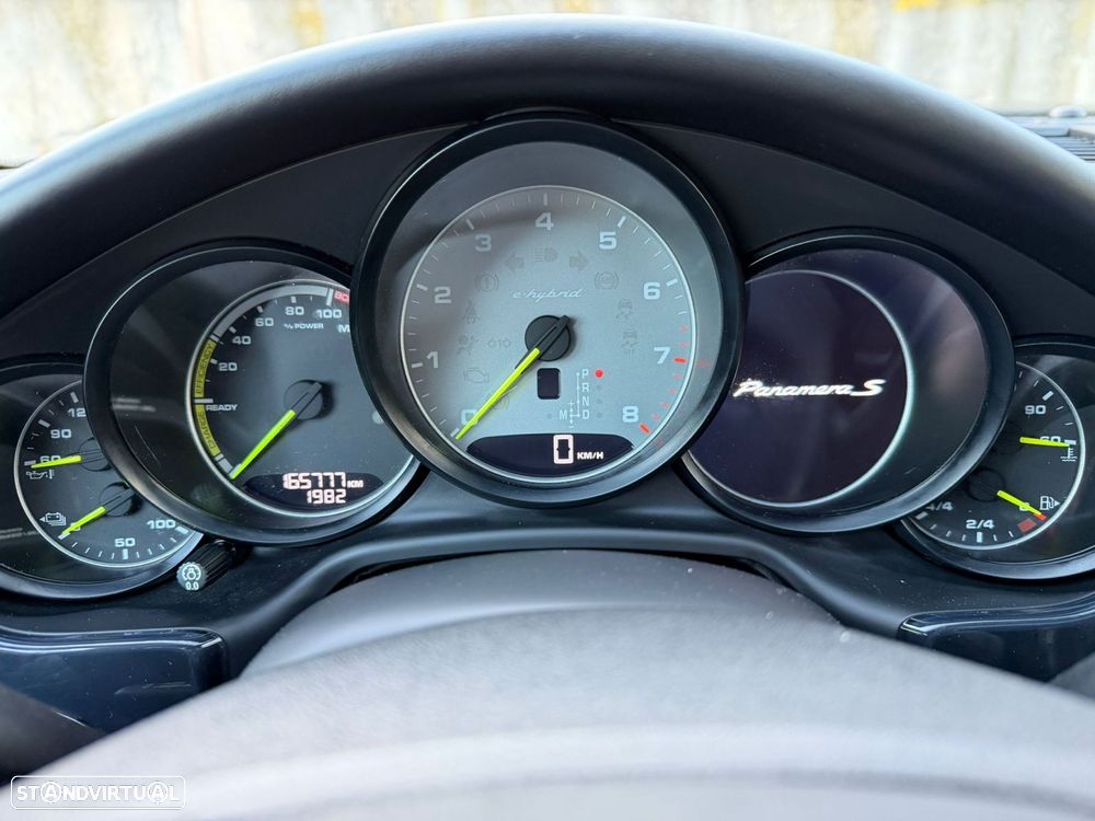 Porsche Panamera S E-Hybrid - 28