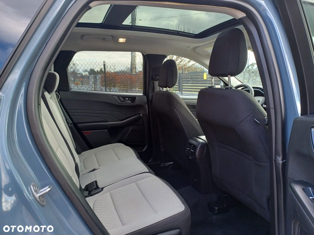 Ford Kuga - 9