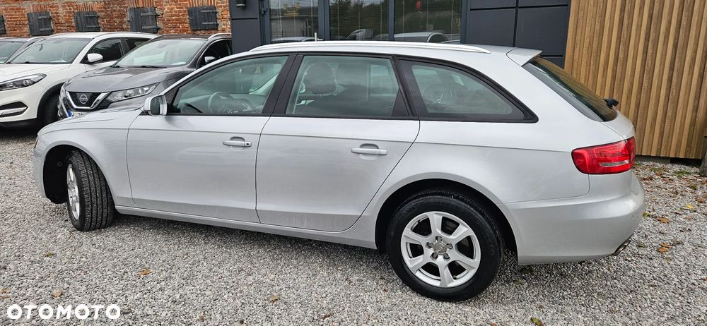 Audi A4 Avant 2.0 TDI DPF Ambition - 9