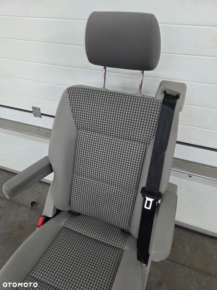 VW T5 T6 CALIFORNIA fotel obrotowy tył drugi rząd - 3