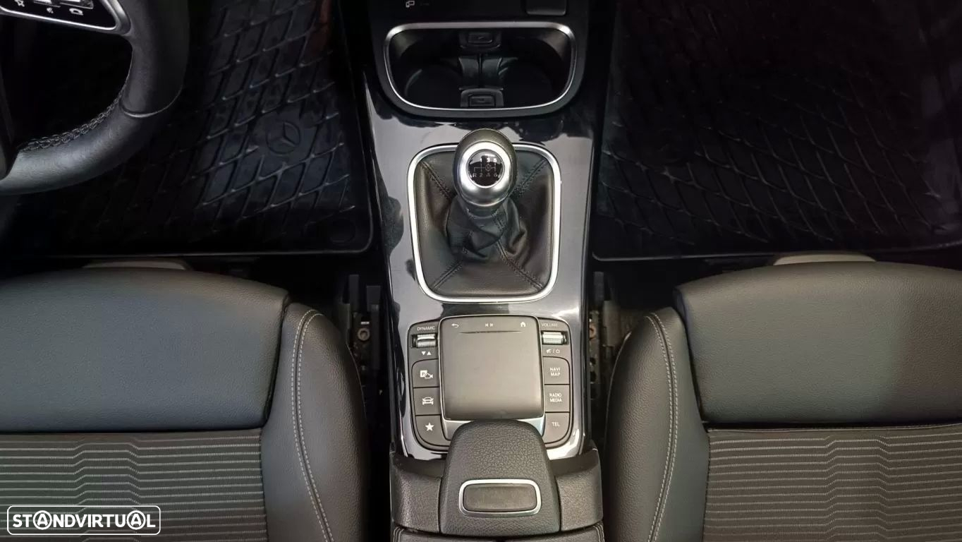 Mercedes-Benz CLA 180 - 10