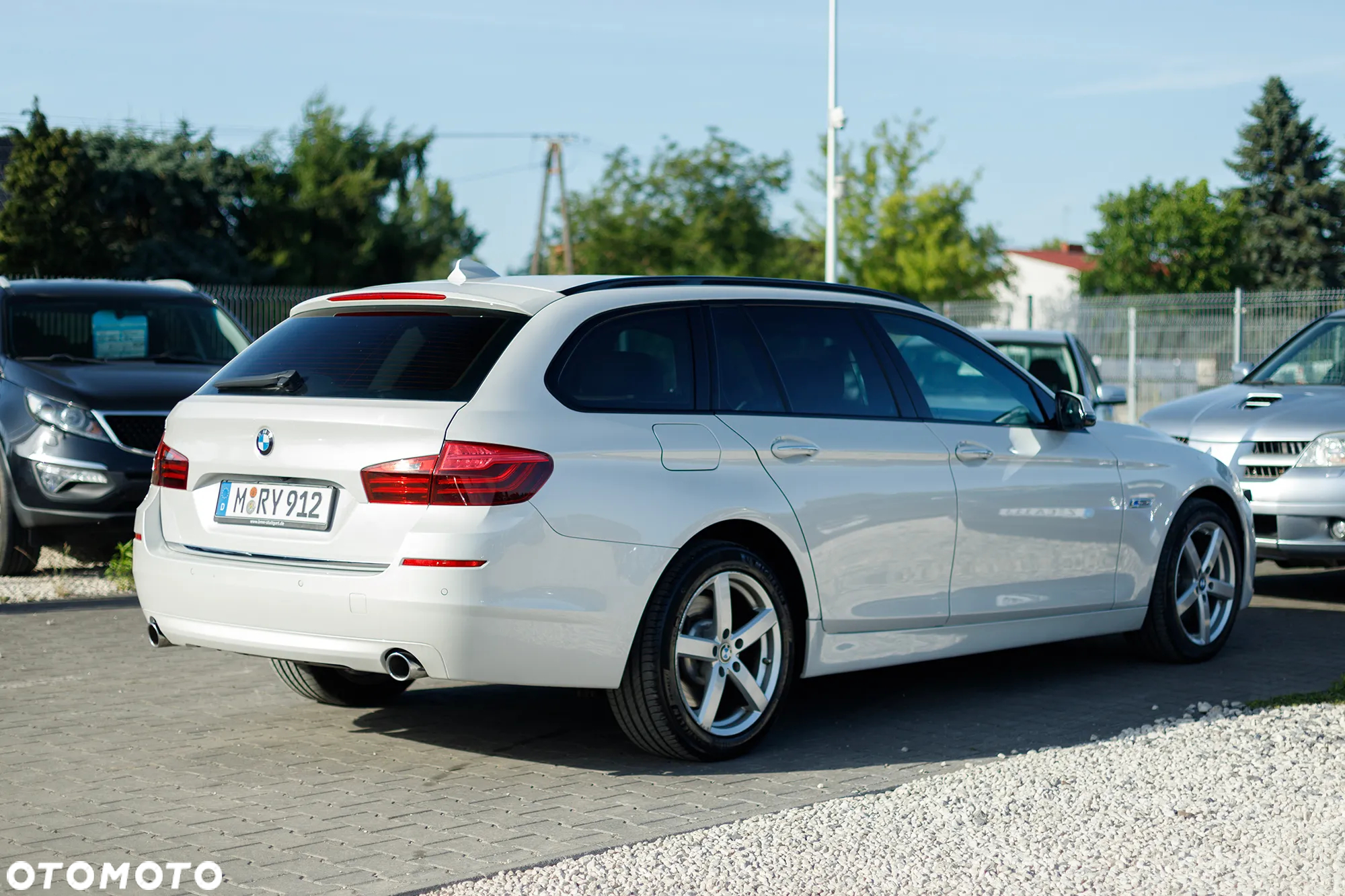 BMW Seria 5 535d xDrive Touring Luxury Line - 11
