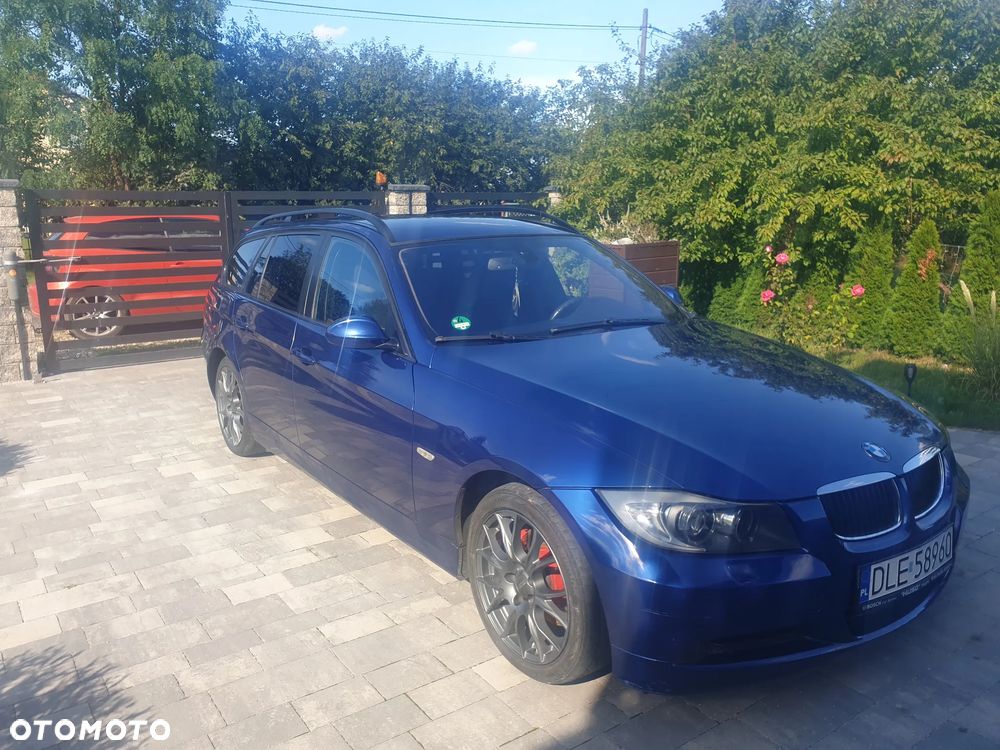 BMW Seria 3 318d - 32