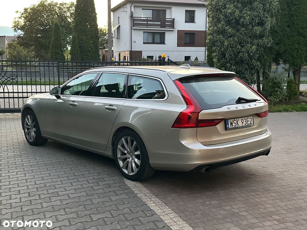 Volvo V90 D5 AWD Momentum - 3