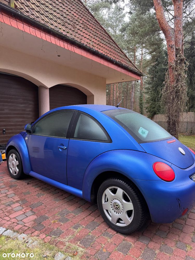 Volkswagen New Beetle - 6