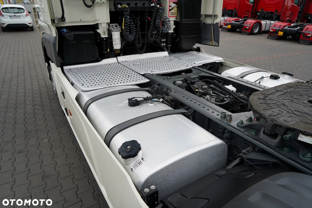 DAF XF 480 / SUPER SPACE CAB / KLIMA POSTOJOWA   / OPONY 100% / 290 TYS KM / PO ZŁOTYM KONTRAKCIE SERWISOWYM - 13