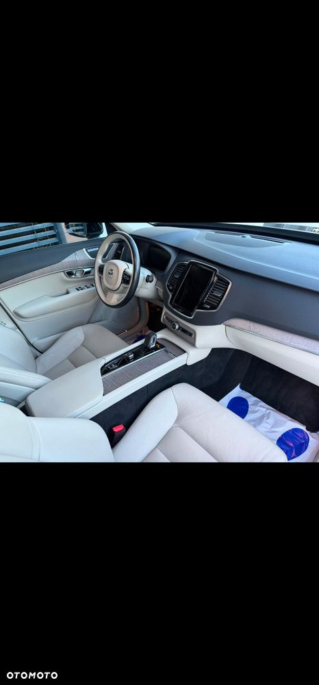 Volvo XC 90 - 5