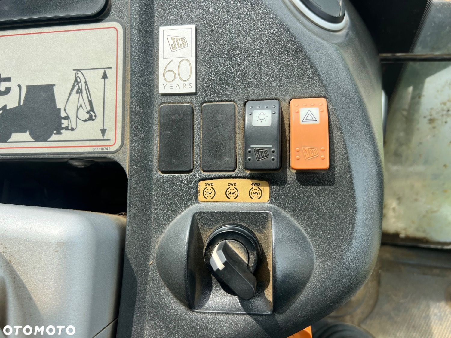 JCB 3Cx 4X4 - 13