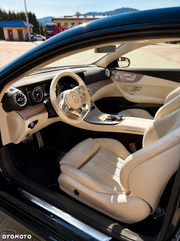 Mercedes-Benz Klasa E - 17