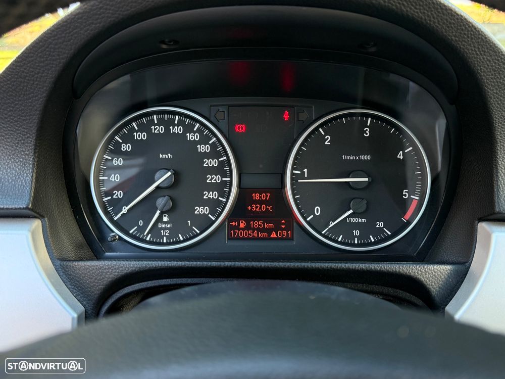 BMW 318 d Navigation - 27