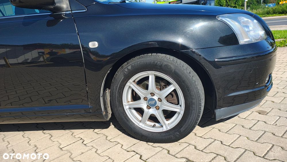 Toyota Avensis 2005 photo 5