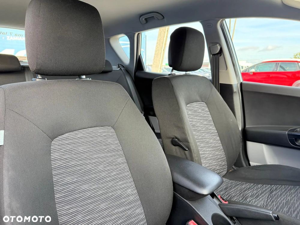 Kia Ceed 1.6 CRDi 115 Edition 7 - 16