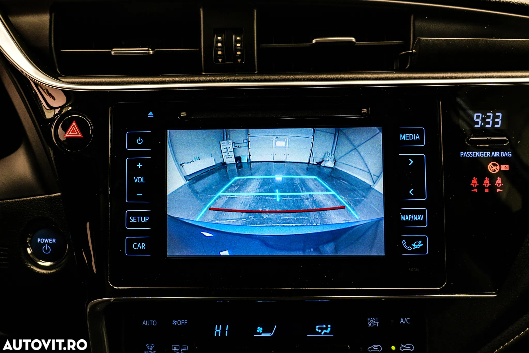 Toyota Auris 1.8 L VVT-i Hybrid Sol - 12