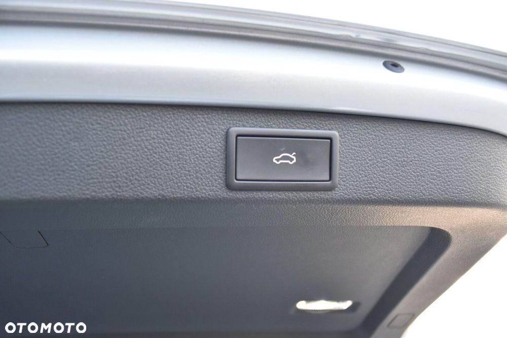 Skoda Superb 2.0 TDI SCR 4x4 Style DSG - 36