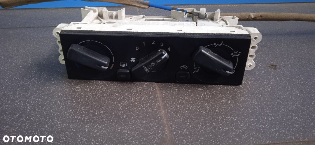 Panel klimatyzacji Mitsubishi Space Star - 1