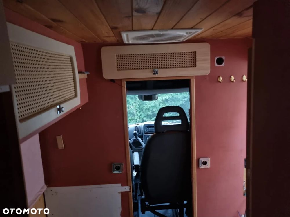 Fiat DUCATO III MAXI 2.3 JTD 120 VAN LIFE "LE FOURGON MILLENIUM" - 22