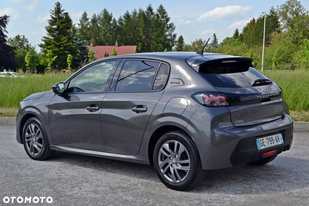 Peugeot 208 - 4