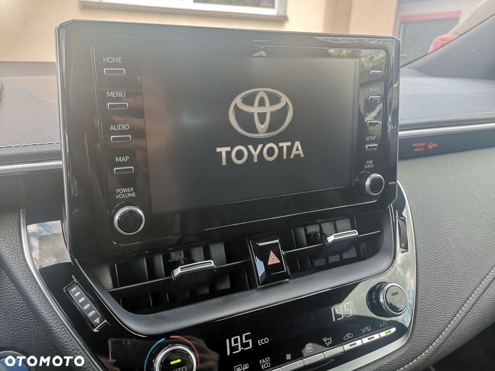 Toyota Corolla 2.0 Hybrid Executive - 7