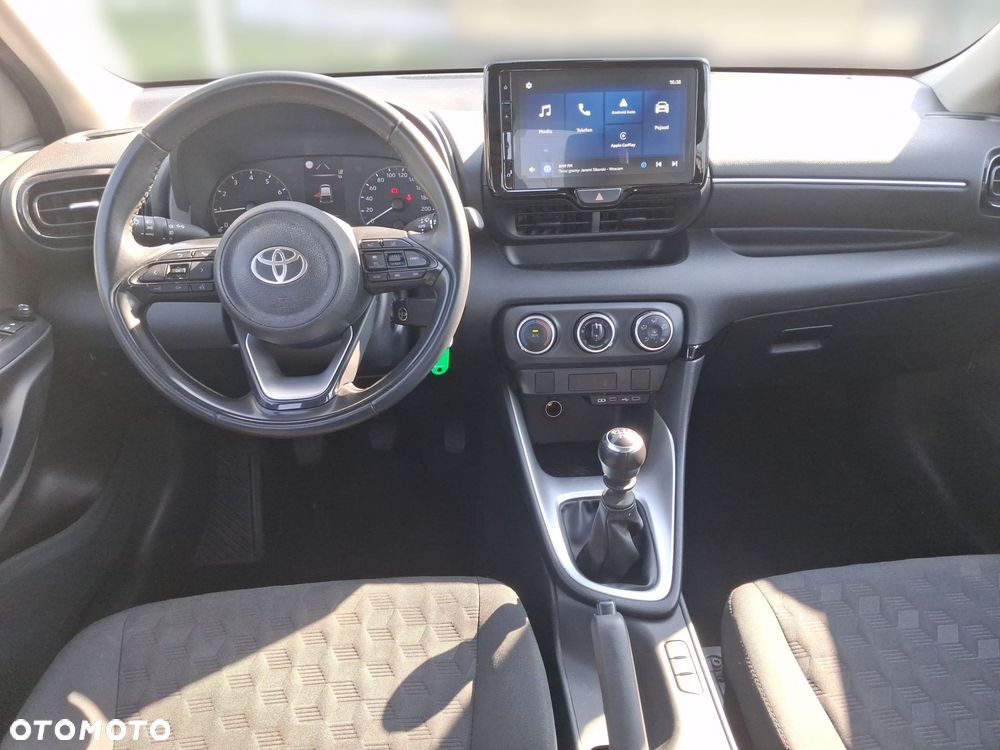 Toyota Yaris 1.5 Comfort - 11