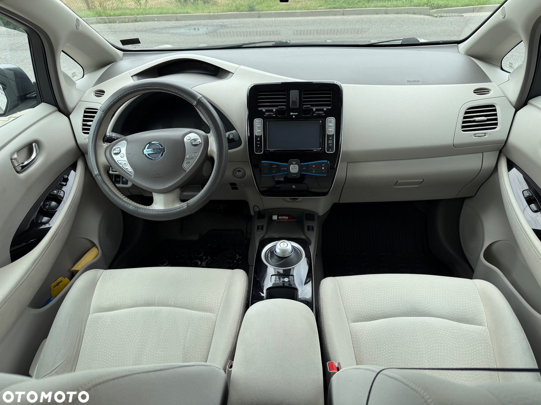 Nissan Leaf 24kWh Acenta - 8