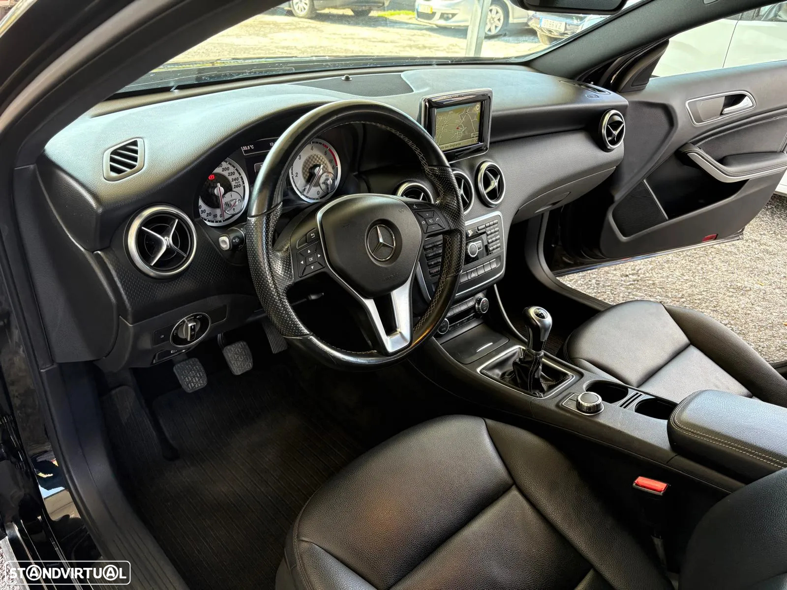 Mercedes-Benz A 180 CDI (BlueEFFICIENCY) Urban - 13