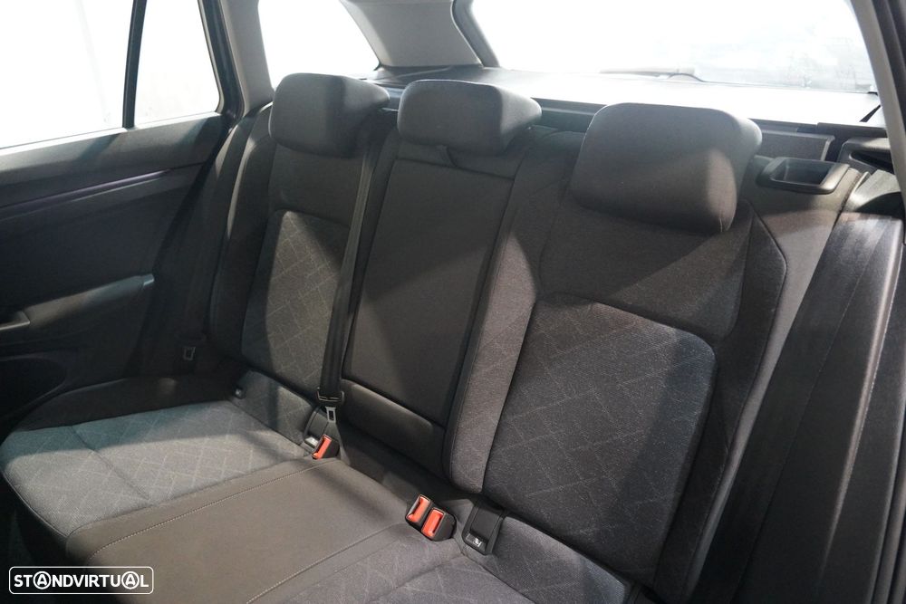 VW Golf Variant 2.0 TDi - 31