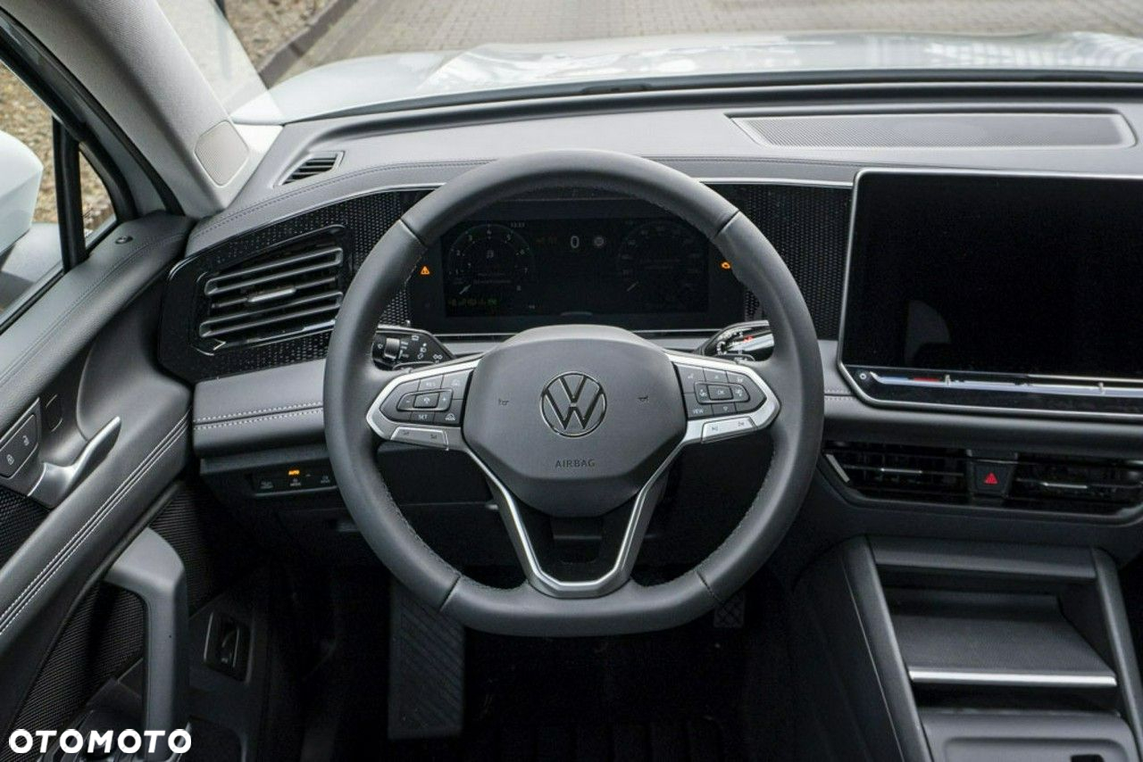 Volkswagen Tiguan - 16
