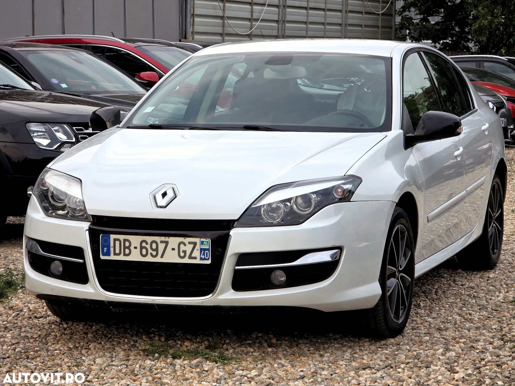 Renault Laguna dCi 110 FAP Bose Edition - 1