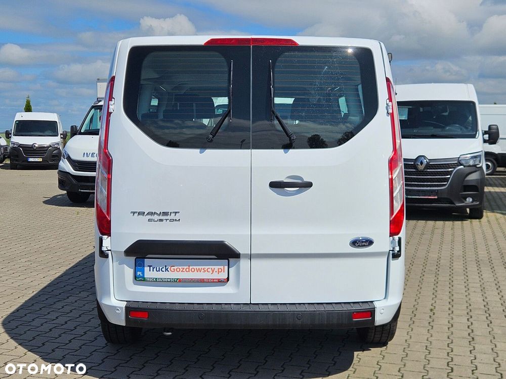 Ford Transit Custom - 11