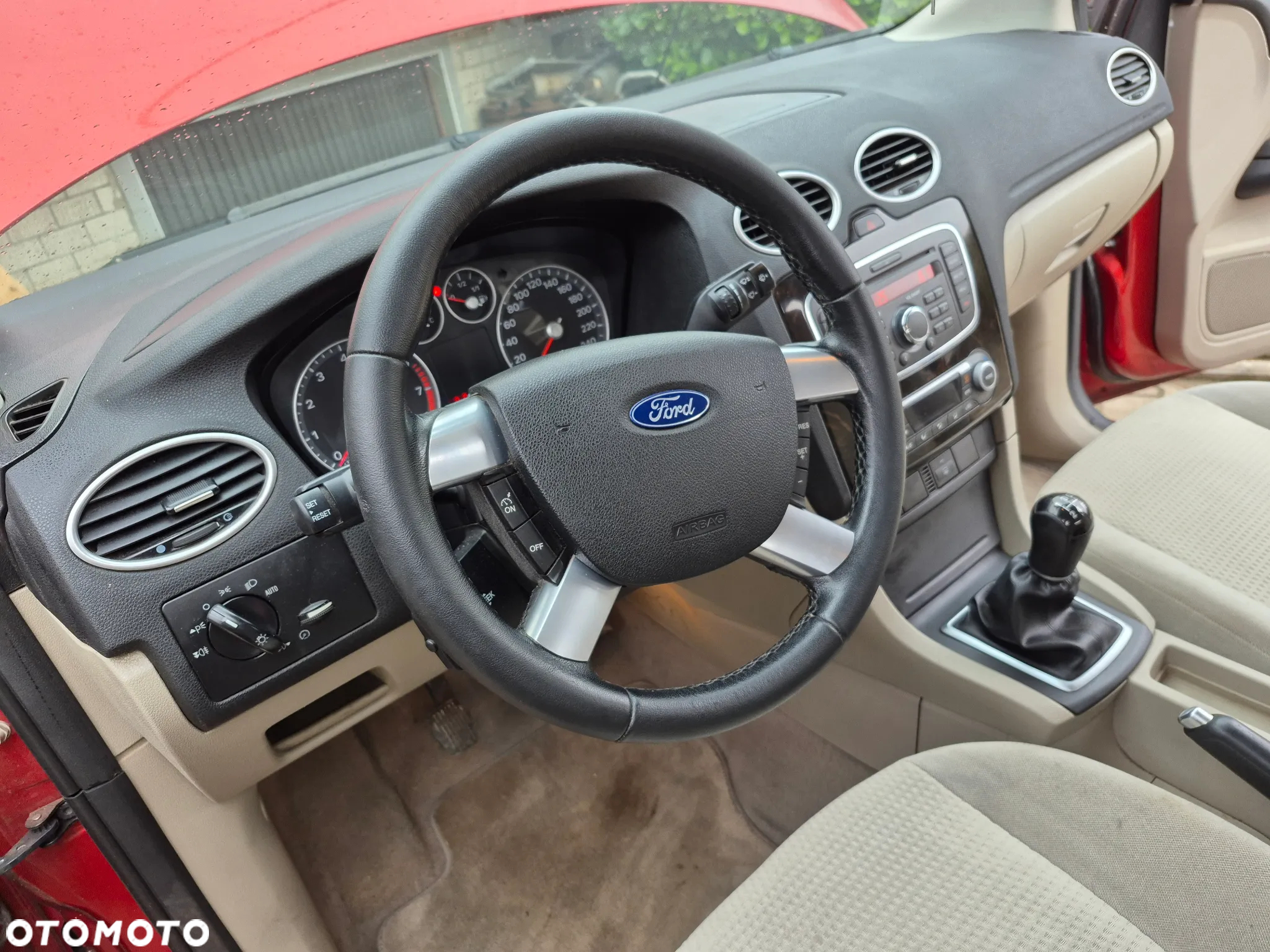 Ford Focus 1.8 Ghia - 15