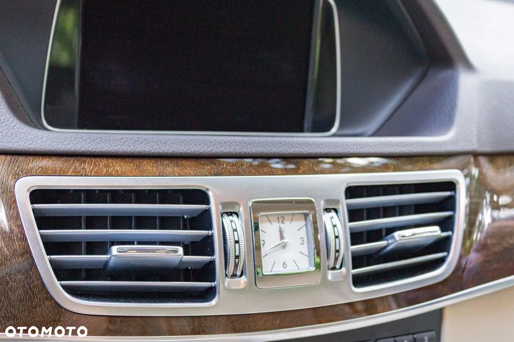 Mercedes-Benz Klasa E 350 7G-TRONIC - 27