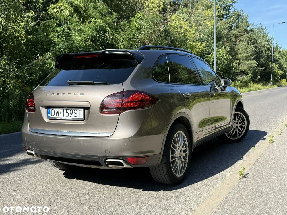 Porsche Cayenne Diesel Platinum Edition - 18