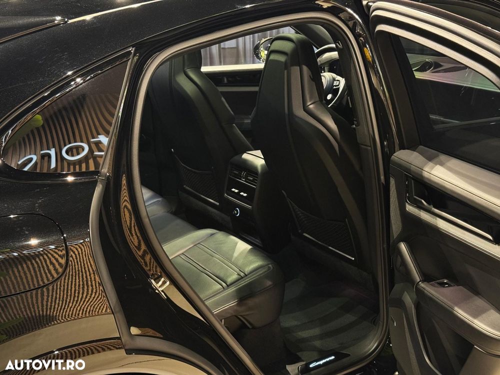 Porsche Cayenne Coupe - 22